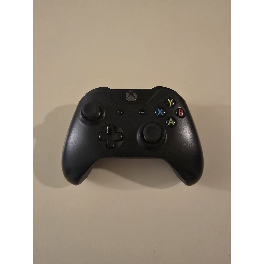 Microsoft Wireless Controller for Xbox Series X/S - Black-Pre Owned